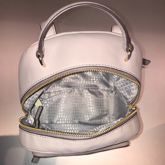 Kate spade backpack- sold - Picture 3 of 6